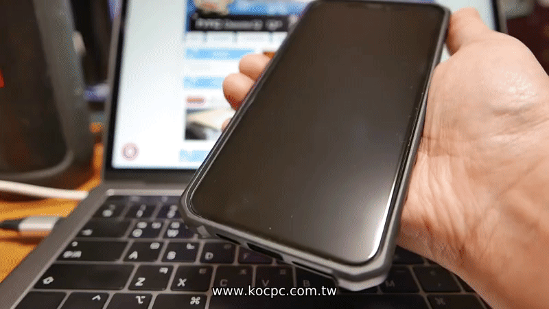 Apple iPhone XS / XS Max 驚傳充電 Bug :插上充電線無法自動開始充電(實測結果:確實會發生) - 電腦王阿達 Apple iPhone XS / XS Max 驚傳充電 Bug :插上充電線無法自動開始充電(實測結果:確實會發生) - 電腦王阿達