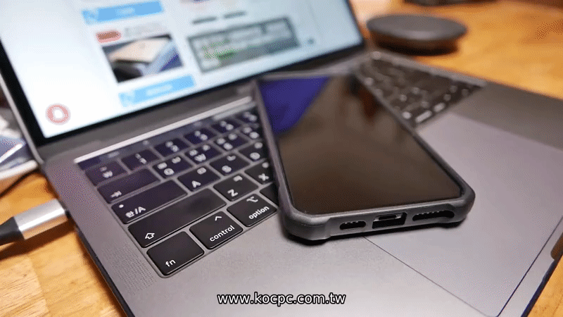 Apple iPhone XS / XS Max 驚傳充電 Bug :插上充電線無法自動開始充電(實測結果:確實會發生) - 電腦王阿達 Apple iPhone XS / XS Max 驚傳充電 Bug :插上充電線無法自動開始充電(實測結果:確實會發生) - 電腦王阿達