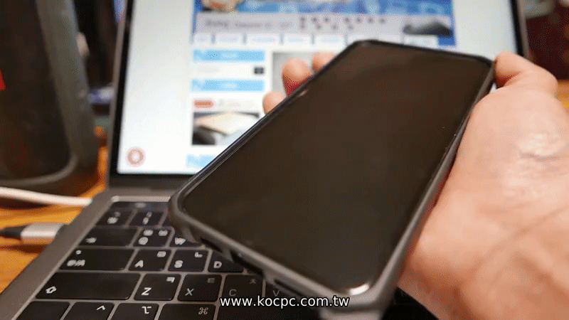 Apple iPhone XS / XS Max 驚傳充電 Bug :插上充電線無法自動開始充電(實測結果:確實會發生) - 電腦王阿達 Apple iPhone XS / XS Max 驚傳充電 Bug :插上充電線無法自動開始充電(實測結果:確實會發生) - 電腦王阿達