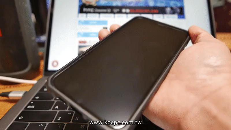 Apple iPhone XS / XS Max 驚傳充電 Bug :插上充電線無法自動開始充電(實測結果:確實會發生) - 電腦王阿達 Apple iPhone XS / XS Max 驚傳充電 Bug :插上充電線無法自動開始充電(實測結果:確實會發生) - 電腦王阿達