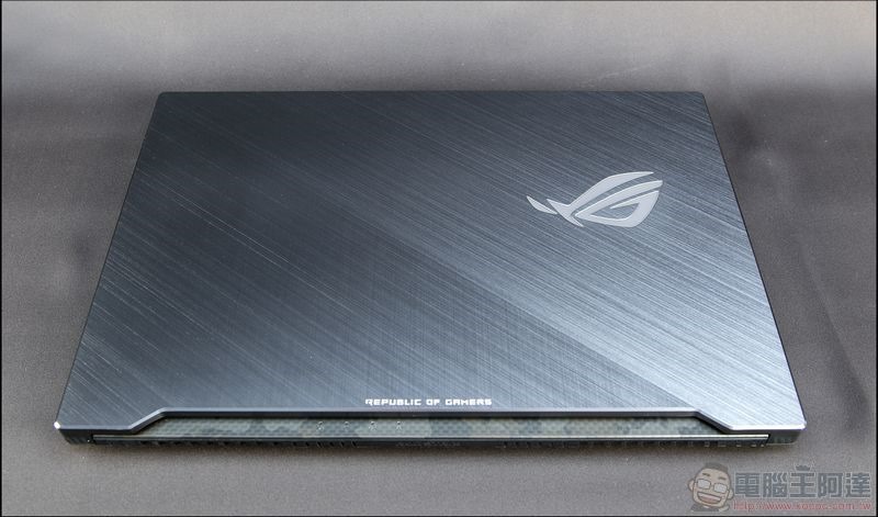ROG Strix SCAR II 開箱 GL704 評測 - 08 ROG Strix SCAR II 開箱 GL704 評測 - 08