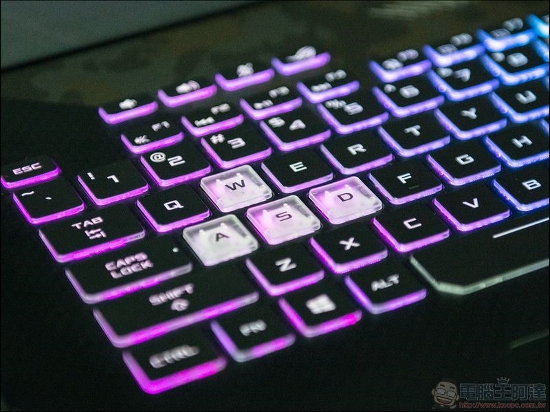 ROG Strix SCAR II 開箱 GL704 評測 - 16 ROG Strix SCAR II 開箱 GL704 評測 - 16