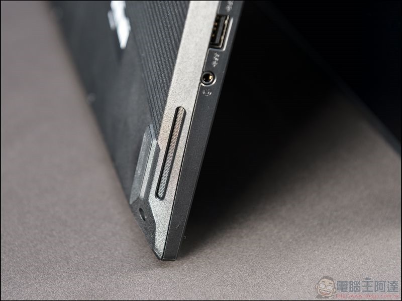 ROG Strix SCAR II 開箱 GL704 評測 - 22 ROG Strix SCAR II 開箱 GL704 評測 - 22