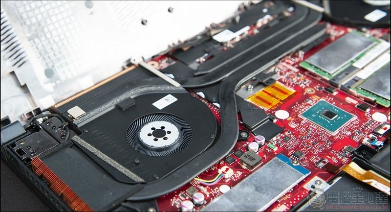 ROG Strix SCAR II 開箱 GL704 評測 - 26 ROG Strix SCAR II 開箱 GL704 評測 - 26