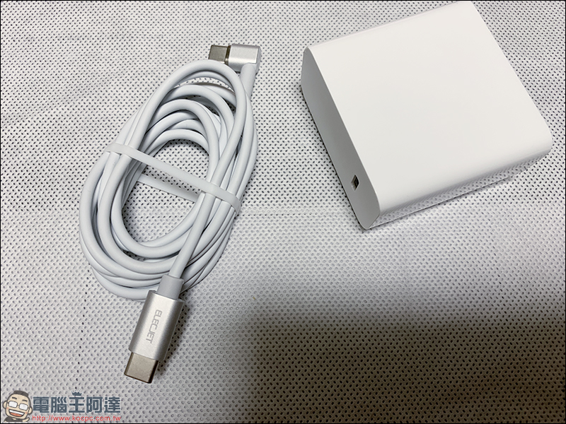 ELECJET 磁吸快充電源線 開箱動手玩: L 型轉角設計更安全,一線多用途超方便! - 電腦王阿達 ELECJET 磁吸快充電源線 開箱動手玩: L 型轉角設計更安全,一線多用途超方便! - 電腦王阿達
