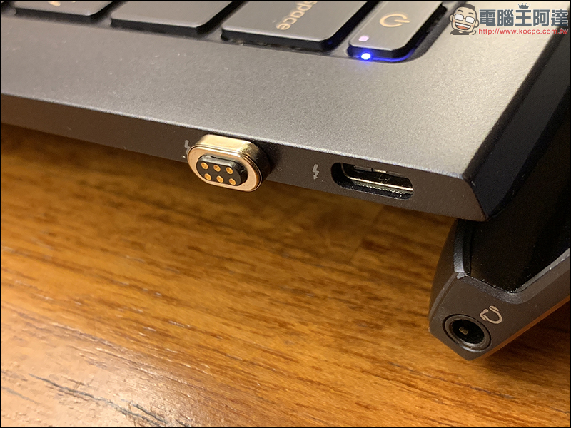 ELECJET 磁吸快充電源線 開箱動手玩: L 型轉角設計更安全,一線多用途超方便! - 電腦王阿達 ELECJET 磁吸快充電源線 開箱動手玩: L 型轉角設計更安全,一線多用途超方便! - 電腦王阿達