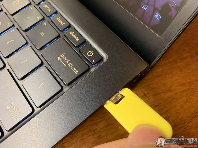 ELECJET 磁吸快充電源線 開箱動手玩: L 型轉角設計更安全,一線多用途超方便! - 電腦王阿達 ELECJET 磁吸快充電源線 開箱動手玩: L 型轉角設計更安全,一線多用途超方便! - 電腦王阿達
