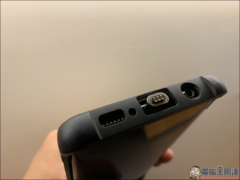 ELECJET 磁吸快充電源線 開箱動手玩: L 型轉角設計更安全,一線多用途超方便! - 電腦王阿達 ELECJET 磁吸快充電源線 開箱動手玩: L 型轉角設計更安全,一線多用途超方便! - 電腦王阿達