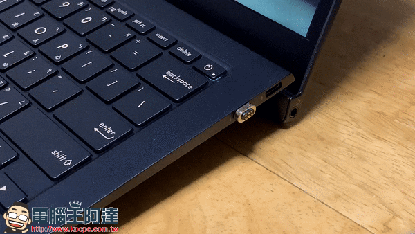 ELECJET 磁吸快充電源線 開箱動手玩: L 型轉角設計更安全,一線多用途超方便! - 電腦王阿達 ELECJET 磁吸快充電源線 開箱動手玩: L 型轉角設計更安全,一線多用途超方便! - 電腦王阿達