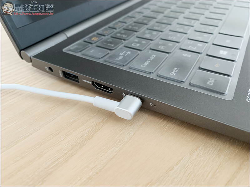 ELECJET 磁吸快充電源線 開箱動手玩: L 型轉角設計更安全,一線多用途超方便! - 電腦王阿達 ELECJET 磁吸快充電源線 開箱動手玩: L 型轉角設計更安全,一線多用途超方便! - 電腦王阿達