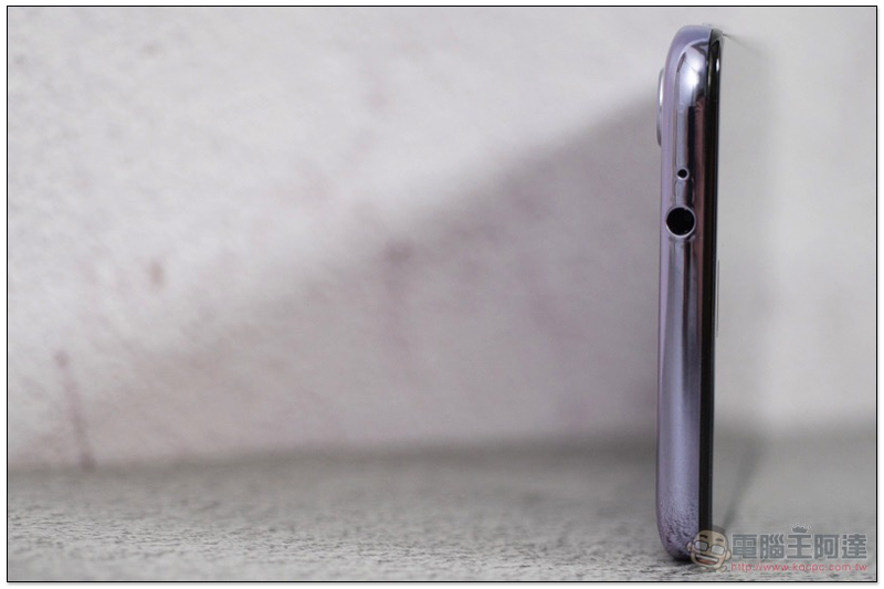 HTC U12 Life 開箱 測試 、評測、評價：美型雙質感超值中階機 - 電腦王阿達