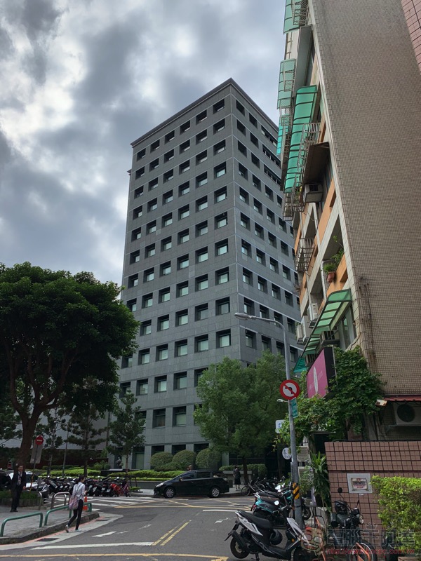 iPhone XR 開箱 實測 :給你廣角人像的獨門功夫(評價 / 評測 / 測試 / 分析) - 電腦王阿達 iPhone XR 開箱 實測 :給你廣角人像的獨門功夫(評價 / 評測 / 測試 / 分析) - 電腦王阿達