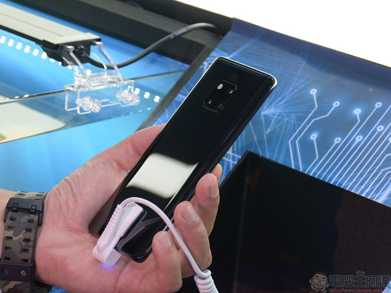 HUAWEI Mate 20 / Mate 20 Pro 在台推出,超廣角、微距攝影一次擁有 - 電腦王阿達 HUAWEI Mate 20 / Mate 20 Pro 在台推出,超廣角、微距攝影一次擁有 - 電腦王阿達