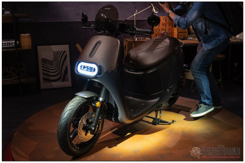 Gogoro S2 新品發表: Cafe Racer 與越野款 Adventure 登場 - 電腦王阿達 Gogoro S2 新品發表: Cafe Racer 與越野款 Adventure 登場 - 電腦王阿達