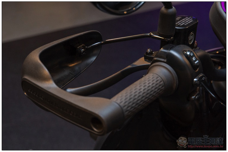 Gogoro S2 新品發表: Cafe Racer 與越野款 Adventure 登場 - 電腦王阿達 Gogoro S2 新品發表: Cafe Racer 與越野款 Adventure 登場 - 電腦王阿達