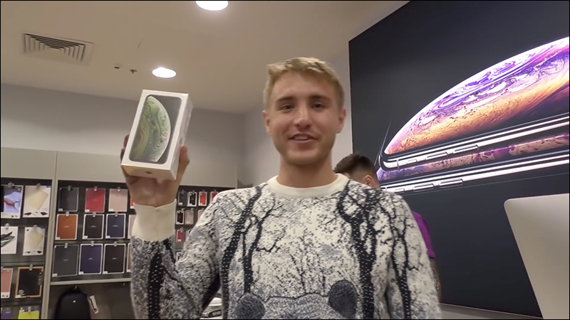 俄羅斯 惡作劇:帶了裝滿零錢的浴缸,只為了買 iPhone XS - 電腦王阿達 俄羅斯 惡作劇:帶了裝滿零錢的浴缸,只為了買 iPhone XS - 電腦王阿達