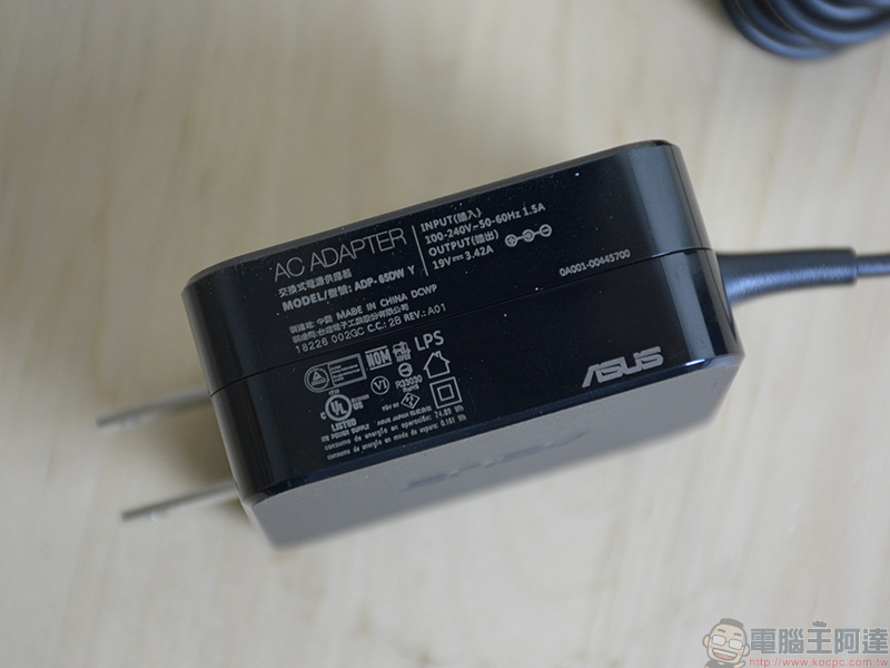 ASUS VivoBook S14 多彩輕薄筆電開箱、評測、實測, 輕巧展現你的自我主張 - 電腦王阿達 ASUS VivoBook S14 多彩輕薄筆電開箱、評測、實測, 輕巧展現你的自我主張 - 電腦王阿達