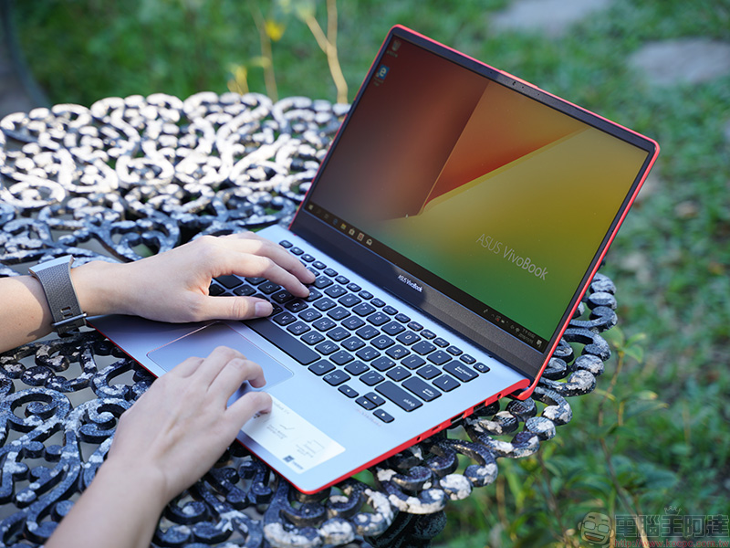 ASUS VivoBook S14 多彩輕薄筆電開箱、評測、實測, 輕巧展現你的自我主張 - 電腦王阿達 ASUS VivoBook S14 多彩輕薄筆電開箱、評測、實測, 輕巧展現你的自我主張 - 電腦王阿達