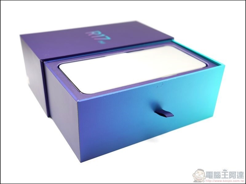 OPPO R17 Pro 開箱 - 04 OPPO R17 Pro 開箱 - 04