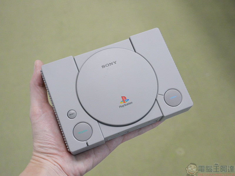 迷你復刻 PlayStation Classic 開箱啦! 重溫情懷的小巧機身與復古遊戲 - 電腦王阿達 迷你復刻 PlayStation Classic 開箱啦! 重溫情懷的小巧機身與復古遊戲 - 電腦王阿達