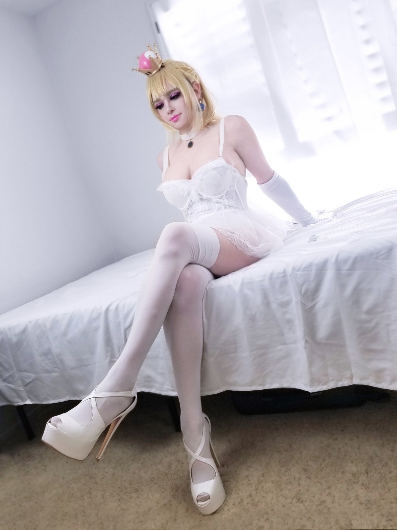 《英雄聯盟》選手 Sneaky Cosplay新驚喜 挑戰「 庫巴姬 」與「碧姬公主」 - 電腦王阿達 《英雄聯盟》選手 Sneaky Cosplay新驚喜 挑戰「 庫巴姬 」與「碧姬公主」 - 電腦王阿達