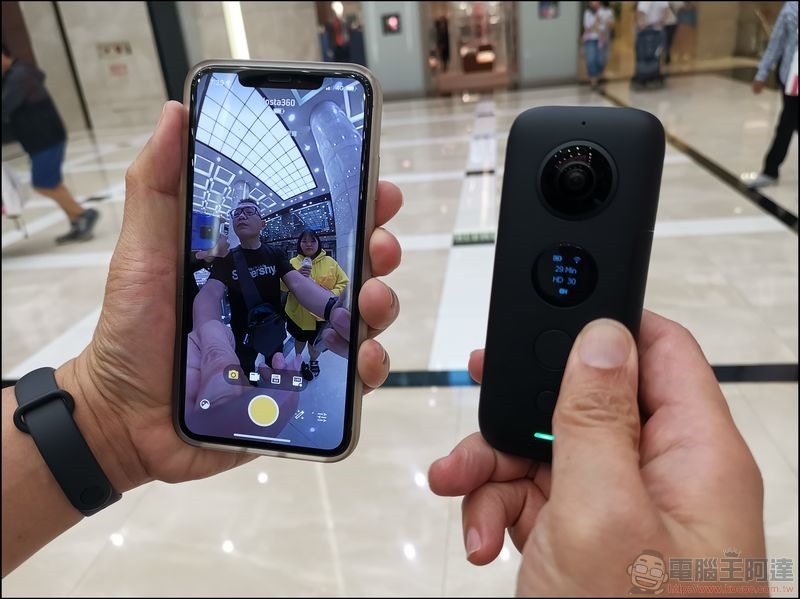 INSTA 360 One X UI - 03 INSTA 360 One X UI - 03
