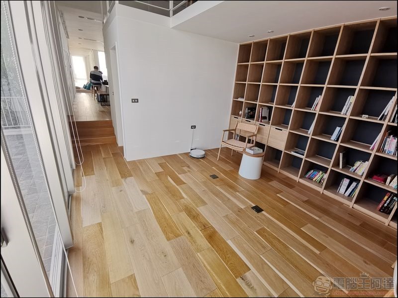 小瓦掃地機器人 掃地拖地實戰操作 - 01 小瓦掃地機器人 掃地拖地實戰操作 - 01