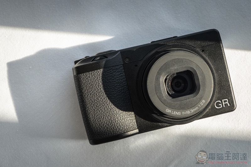 Ricoh GR III 台灣首亮相:低調的街拍神器再進化(動手玩) - 電腦王阿達 Ricoh GR III 台灣首亮相:低調的街拍神器再進化(動手玩) - 電腦王阿達