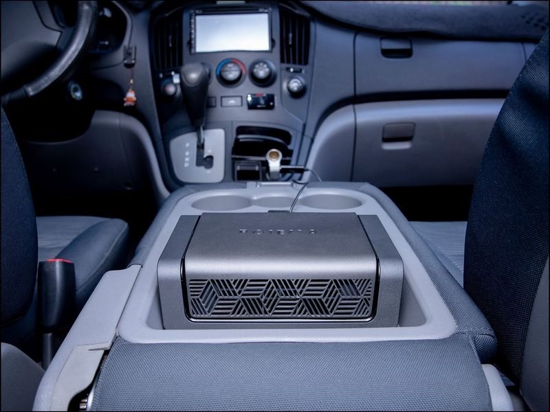 POIEMA 車用空氣淨化器 - 02 POIEMA 車用空氣淨化器 - 02