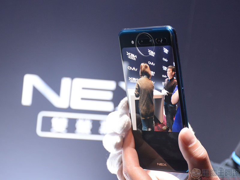 vivo NEX 雙螢幕版 隆重登台,旗艦級智慧三攝任你翻轉 - 電腦王阿達 vivo NEX 雙螢幕版 隆重登台,旗艦級智慧三攝任你翻轉 - 電腦王阿達