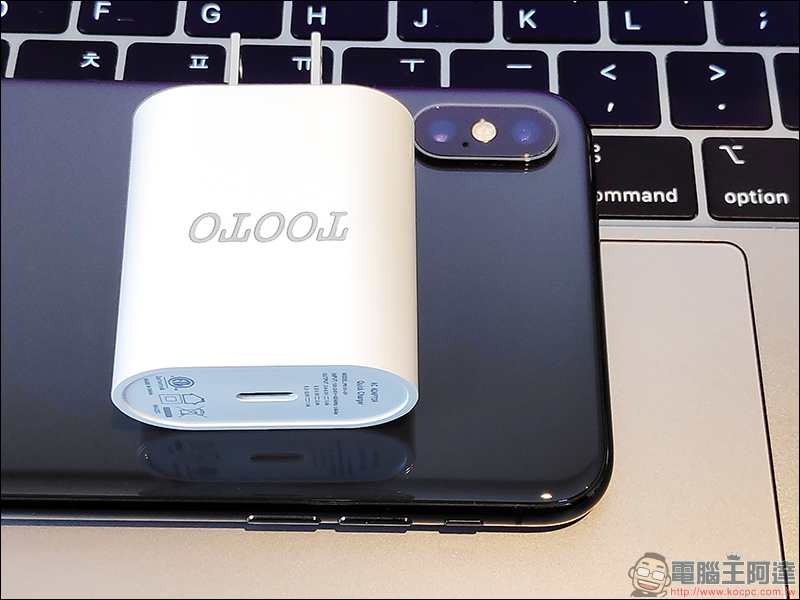 TOOTO 開箱 、評測 :PD1 快充充電器、USB-C to C PD5A 充電線、USB-C to A 充電線(支援華為40W快充) - 電腦王阿達 TOOTO 開箱 、評測 :PD1 快充充電器、USB-C to C PD5A 充電線、USB-C to A 充電線(支援華為40W快充) - 電腦王阿達