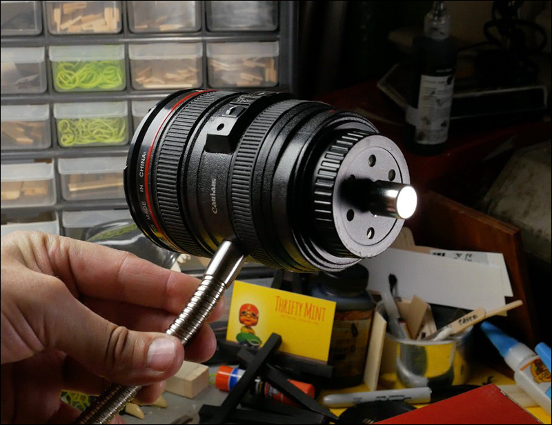 國外攝影師 DIY 自製 Canon L 鏡檯燈 ,滿滿的攝影魂呀! - 電腦王阿達 國外攝影師 DIY 自製 Canon L 鏡檯燈 ,滿滿的攝影魂呀! - 電腦王阿達