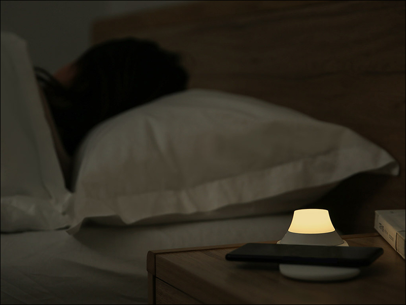 小米 Yeelight 無線充電夜燈 推出 ,磁吸式夜燈+無線充電板二合一設計 - 電腦王阿達 小米 Yeelight 無線充電夜燈 推出 ,磁吸式夜燈+無線充電板二合一設計 - 電腦王阿達