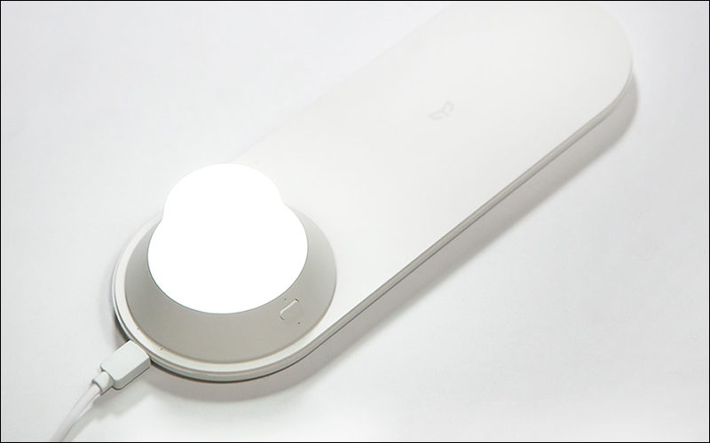 小米 Yeelight 無線充電夜燈 推出 ,磁吸式夜燈+無線充電板二合一設計 - 電腦王阿達 小米 Yeelight 無線充電夜燈 推出 ,磁吸式夜燈+無線充電板二合一設計 - 電腦王阿達