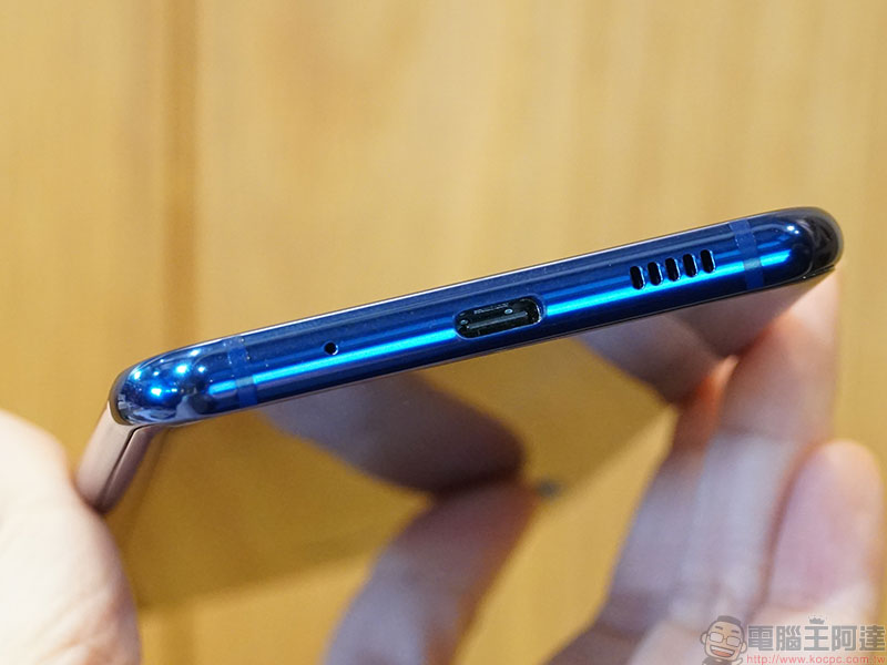 Samsung Galaxy A8s 在台推出，O 極限全螢幕打開你的全視野 - 電腦王阿達
