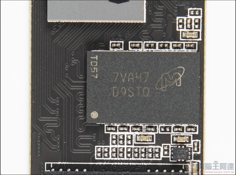 Crucial P1 NVMe SSD 開箱 - 05 Crucial P1 NVMe SSD 開箱 - 05