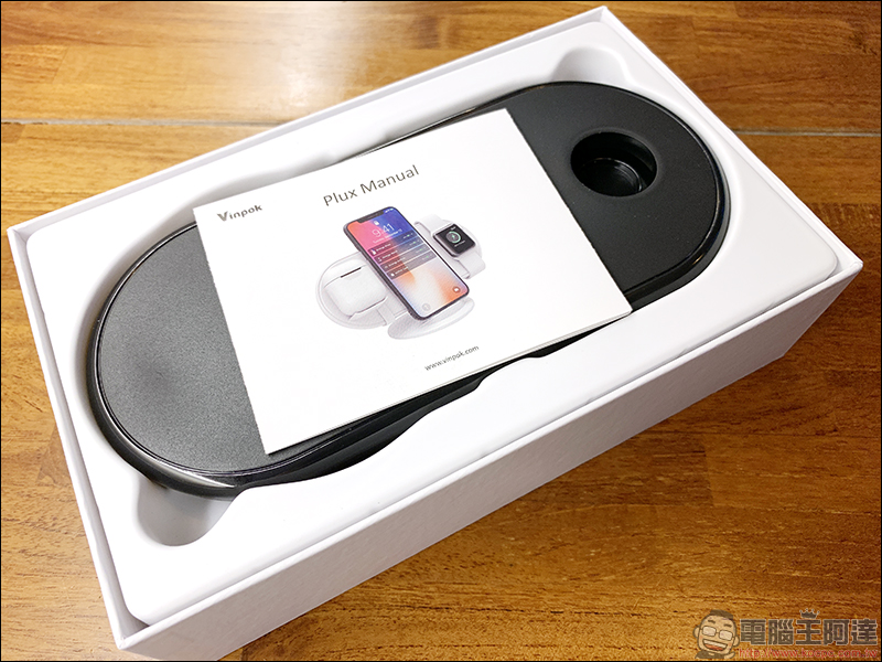 Vinpok Plux 三合一 Qi 無線充電盤 開箱動手玩,比起 AirPower 更強大、超值的無線充電器 - 電腦王阿達 Vinpok Plux 三合一 Qi 無線充電盤 開箱動手玩,比起 AirPower 更強大、超值的無線充電器 - 電腦王阿達