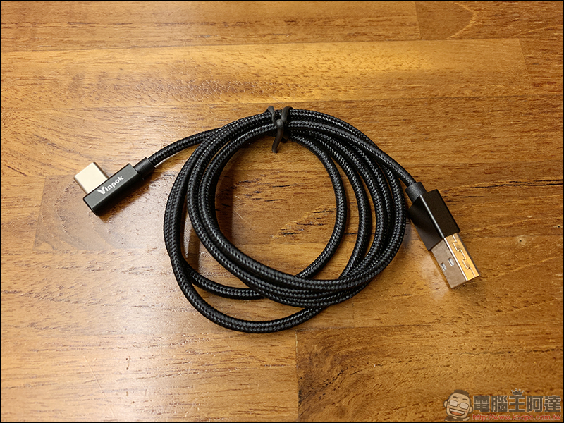 Vinpok Plux 三合一 Qi 無線充電盤 開箱動手玩,比起 AirPower 更強大、超值的無線充電器 - 電腦王阿達 Vinpok Plux 三合一 Qi 無線充電盤 開箱動手玩,比起 AirPower 更強大、超值的無線充電器 - 電腦王阿達