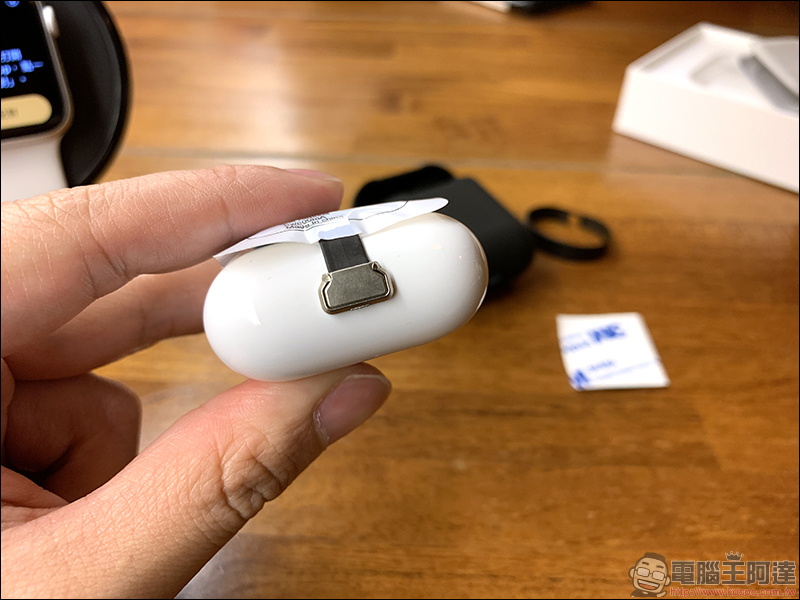 Vinpok Plux 三合一 Qi 無線充電盤 開箱動手玩,比起 AirPower 更強大、超值的無線充電器 - 電腦王阿達 Vinpok Plux 三合一 Qi 無線充電盤 開箱動手玩,比起 AirPower 更強大、超值的無線充電器 - 電腦王阿達