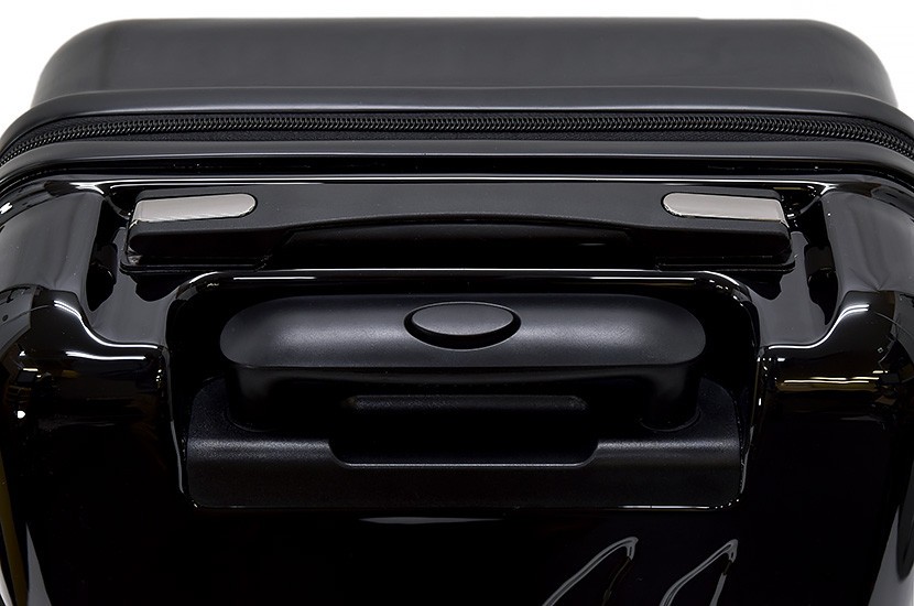 《 魔物獵人：世界 》行李箱 低調刻印「魔物的爪痕」 - 電腦王阿達