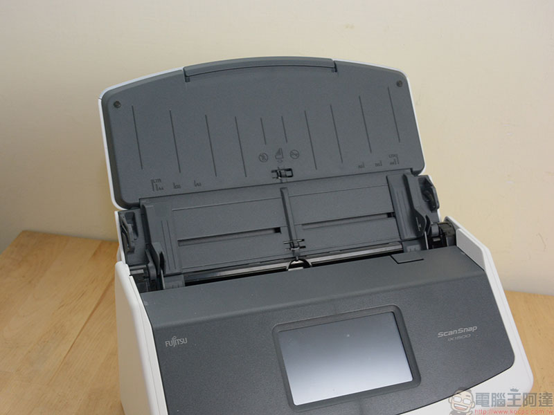 自炊神器 Fujitsu ScanSnap iX1500 掃描器 開箱、實測 ,給你每分鐘 60 面的全方位超快感 - 電腦王阿達 自炊神器 Fujitsu ScanSnap iX1500 掃描器 開箱、實測 ,給你每分鐘 60 面的全方位超快感 - 電腦王阿達