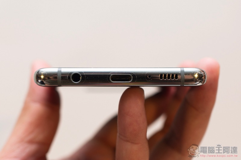 三星 Galaxy S10 系列發表動手玩,「可折疊」旗艦 Galaxy Fold 也如約正式降臨 - 電腦王阿達 三星 Galaxy S10 系列發表動手玩,「可折疊」旗艦 Galaxy Fold 也如約正式降臨 - 電腦王阿達