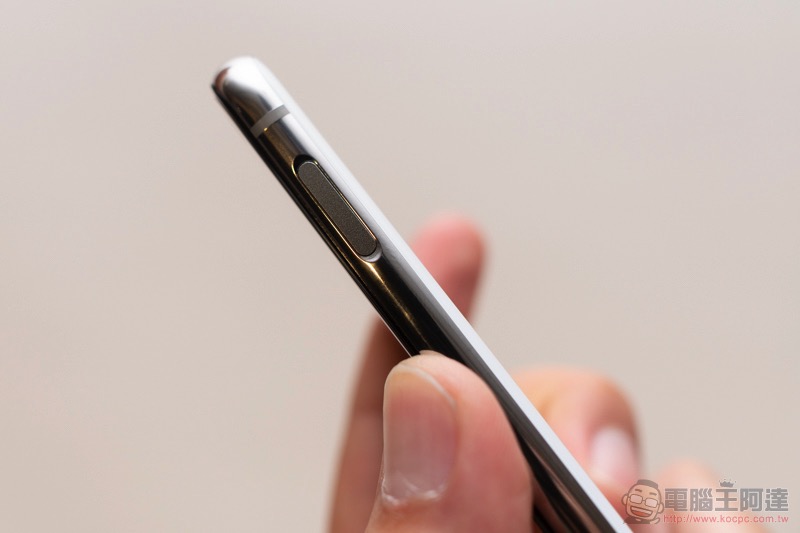 三星 Galaxy S10 系列發表動手玩,「可折疊」旗艦 Galaxy Fold 也如約正式降臨 - 電腦王阿達 三星 Galaxy S10 系列發表動手玩,「可折疊」旗艦 Galaxy Fold 也如約正式降臨 - 電腦王阿達