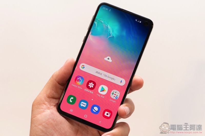 三星 Galaxy S10 系列發表動手玩,「可折疊」旗艦 Galaxy Fold 也如約正式降臨 - 電腦王阿達 三星 Galaxy S10 系列發表動手玩,「可折疊」旗艦 Galaxy Fold 也如約正式降臨 - 電腦王阿達