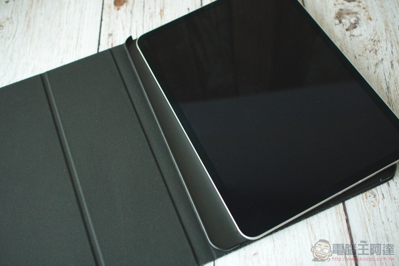 LAUT iPad Pro 2018 全系列保護套開箱 體驗報告:防撞殼也能充滿氣質 ( 評測 / 評價 / 推薦 ) - 電腦王阿達 LAUT iPad Pro 2018 全系列保護套開箱 體驗報告:防撞殼也能充滿氣質 ( 評測 / 評價 / 推薦 ) - 電腦王阿達