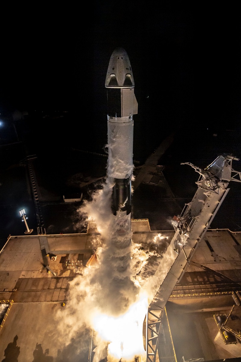 SpaceX 攜手NASA 成功試射可載人太空艙 「飛龍2號」 - 電腦王阿達 SpaceX 攜手NASA 成功試射可載人太空艙 「飛龍2號」 - 電腦王阿達