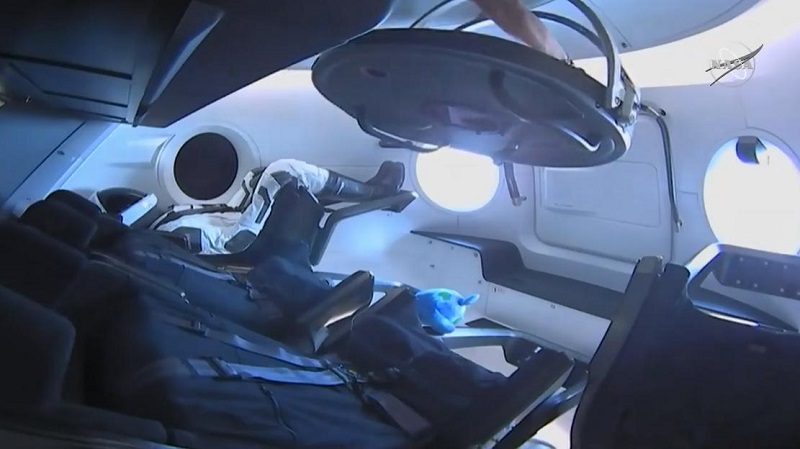 SpaceX 攜手NASA 成功試射可載人太空艙 「飛龍2號」 - 電腦王阿達 SpaceX 攜手NASA 成功試射可載人太空艙 「飛龍2號」 - 電腦王阿達