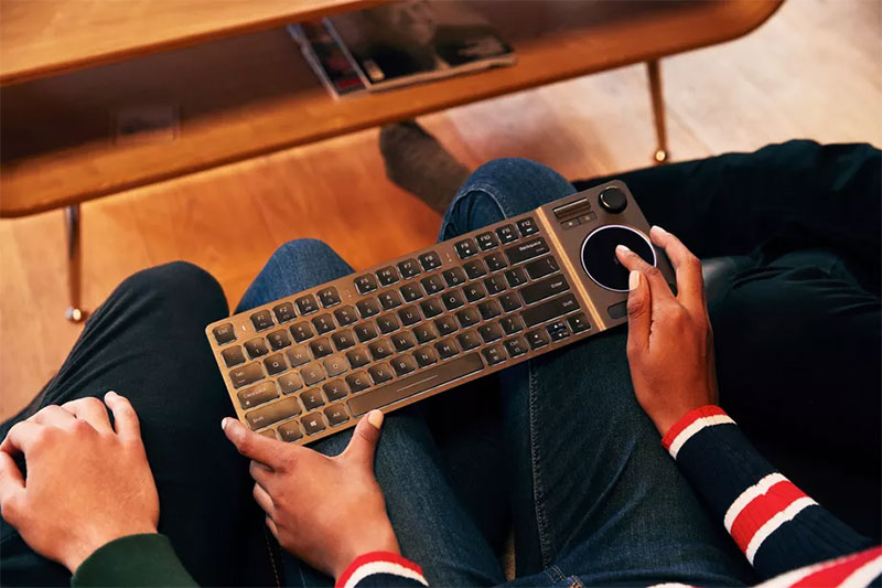 Corsair K83 無線鍵盤 Corsair K83 無線鍵盤
