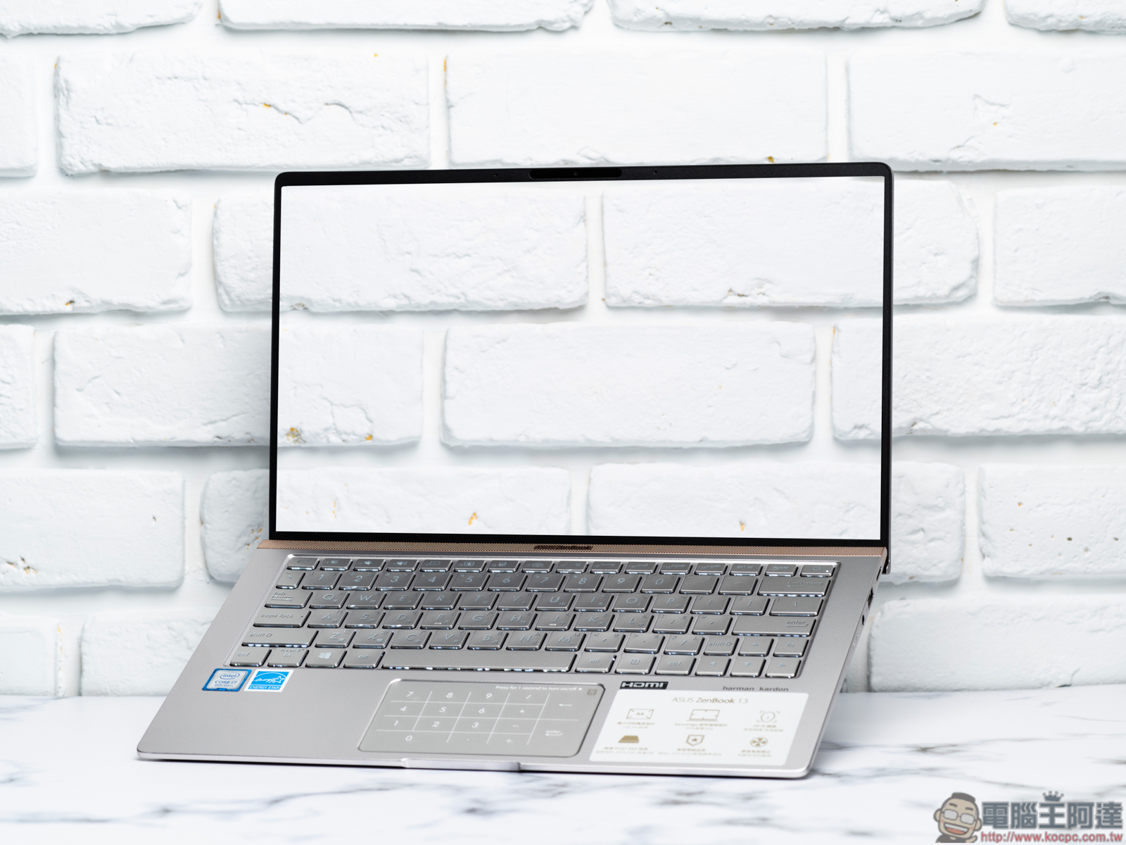 ASUS ZenBook 13 UX333 開箱 、評測,美˙力無邊!世界最迷你 13 吋筆電 - 電腦王阿達 ASUS ZenBook 13 UX333 開箱 、評測,美˙力無邊!世界最迷你 13 吋筆電 - 電腦王阿達