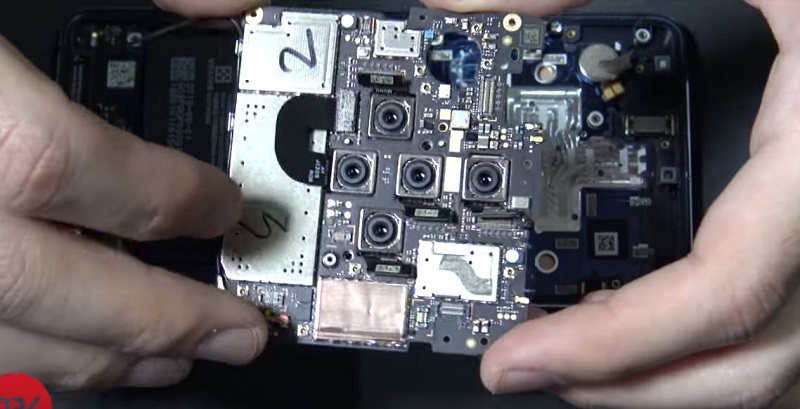 Nokia 9 PureView 已有拆解影片 一窺內部結構與組件配置 - 電腦王阿達 Nokia 9 PureView 已有拆解影片 一窺內部結構與組件配置 - 電腦王阿達